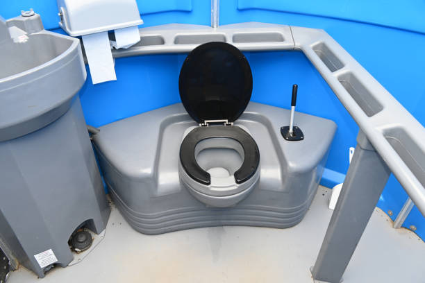Portable Toilet Options We Offer in Sterling, AK